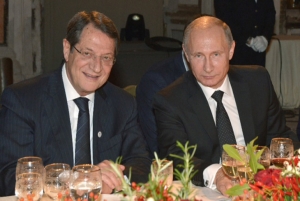 &Sigma;&upsilon;&nu;ά&nu;&tau;&eta;&sigma;&eta; &Alpha;&nu;&alpha;&sigma;&tau;&alpha;&sigma;&iota;ά&delta;&eta; &ndash; &Pi;&omicron;ύ&tau;&iota;&nu; &kappa;&alpha;&iota; &alpha;&chi;&rho;&epsilon;ί&alpha;&sigma;&tau;&epsilon;&sigmaf; &upsilon;&pi;&epsilon;&rho;&beta;&omicron;&lambda;έ&sigmaf;